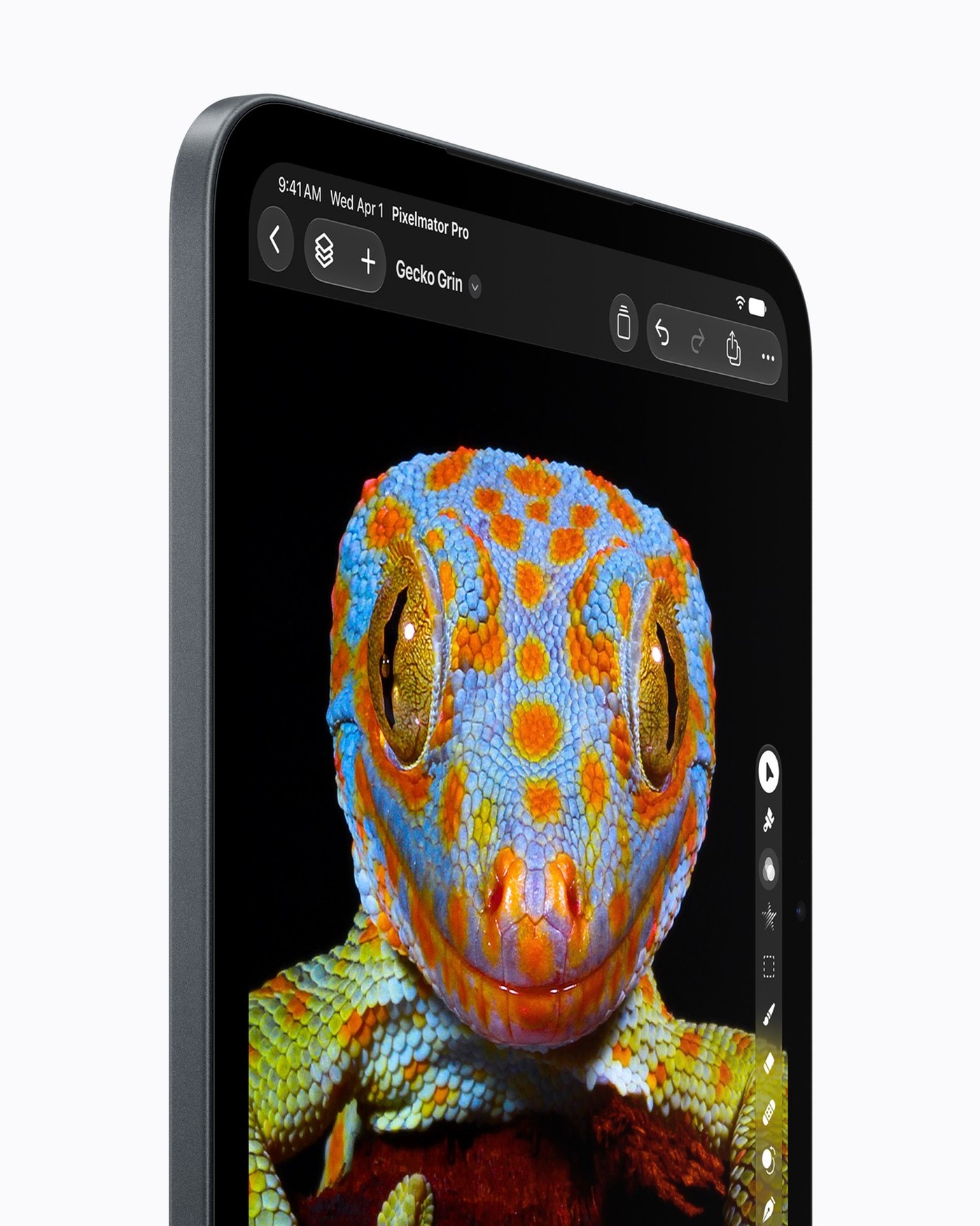 The 8.5-inch OLED display, also offered with nano-texture glass.