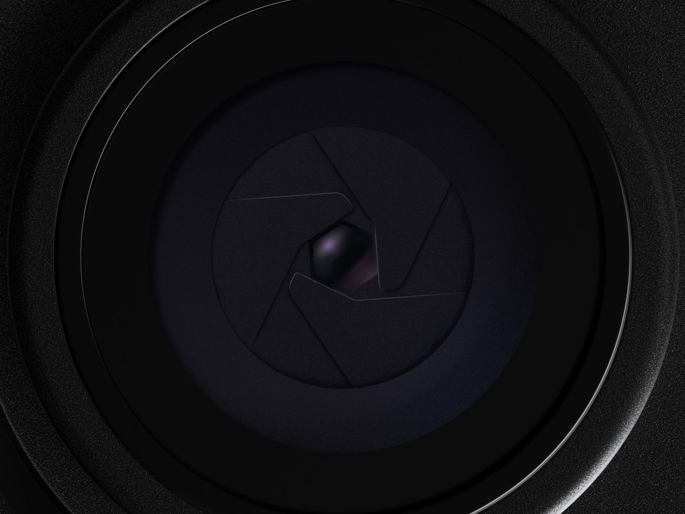 Close-up of a variable-aperture camera iris on iPhone 18 Pro