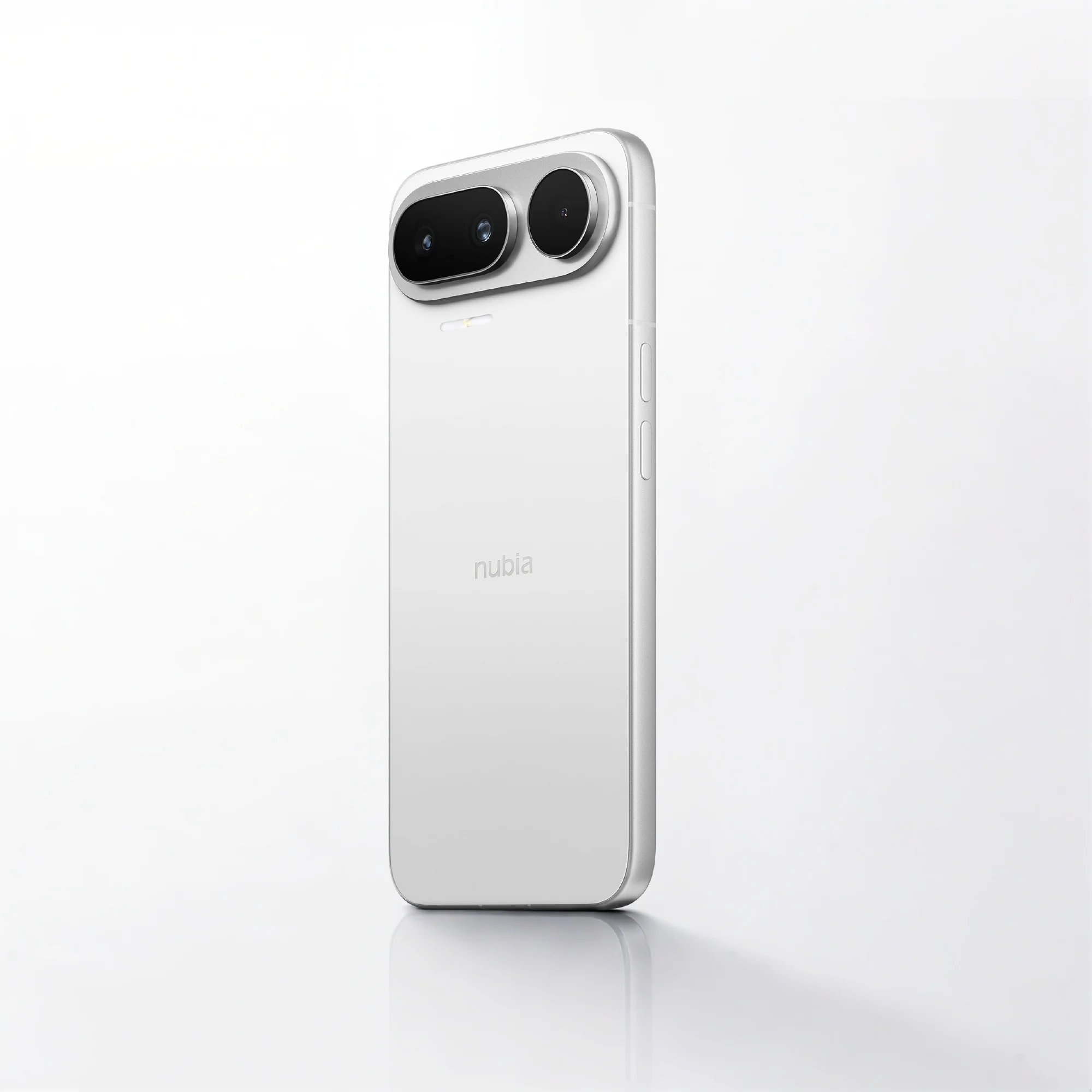 Nubia NaviX Ultra in black, rear camera bar