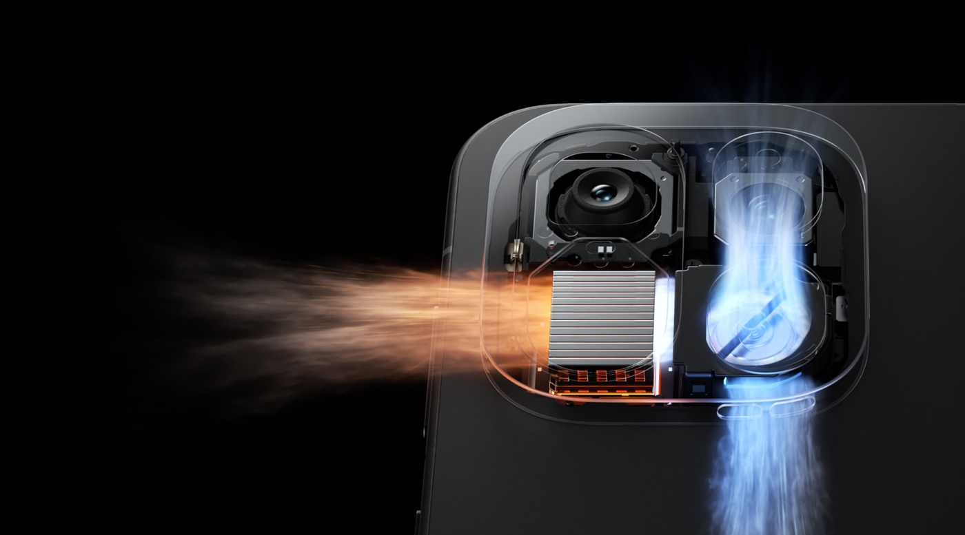 OnePlus’s cutaway of the dual-path cooling system, with one airflow aimed at the chip and one at the back cover.