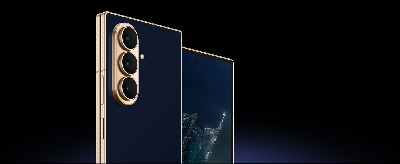 The W27 in Jihu Blue, with its gold camera module and frame.