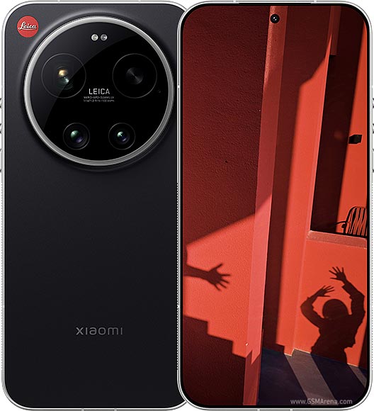 Leica Leitzphone powered by Xiaomi, front and back